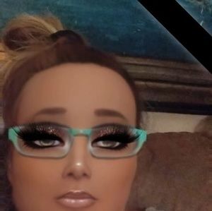 Meet your Posher, Paula